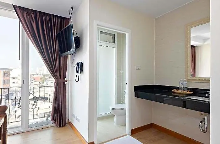 Standard Double Bed فندق